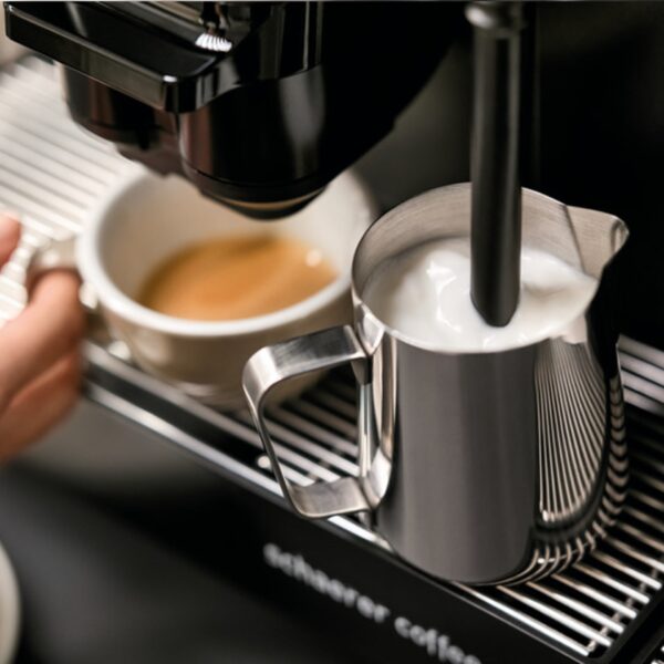 Schaerer Coffee Soul Select Espresso Kaffeautomat m/12" skærm m/Friskmælk & Køleskab m/Telemetri, Fast vandtilslutning (2 bønnetårne & 1 chokoladetårn) - Image 3