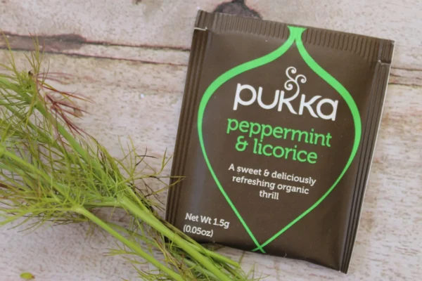 Pukka Peppermint & Licorice - Økologisk Te (pk. á 20 breve) - Image 2
